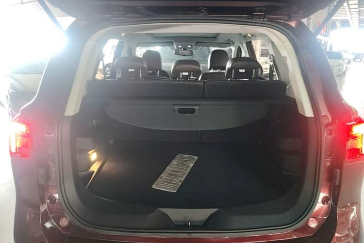 Used FORTHING Joyear X5 2017 Jingxiang Series 1.5T CVT Luxury Model Trunk