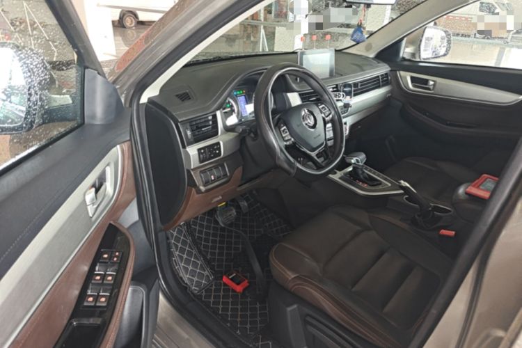 Used FORTHING Joyear X5 2017 1.6L CVT Luxury Model Driver Seat