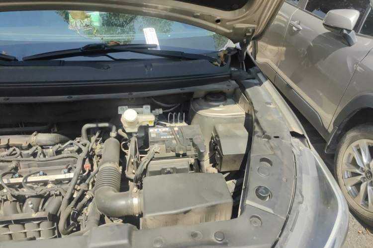 Used FORTHING Joyear X5 2017 Jingxiang Series 1.5T CVT Luxury Model Engine Bay Left