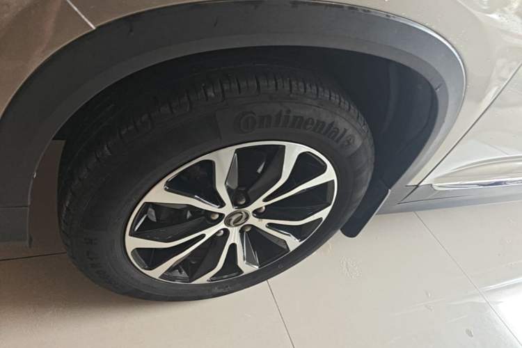 Used FORTHING Joyear X5 2017 1.6L CVT Luxury Model Exterior 4