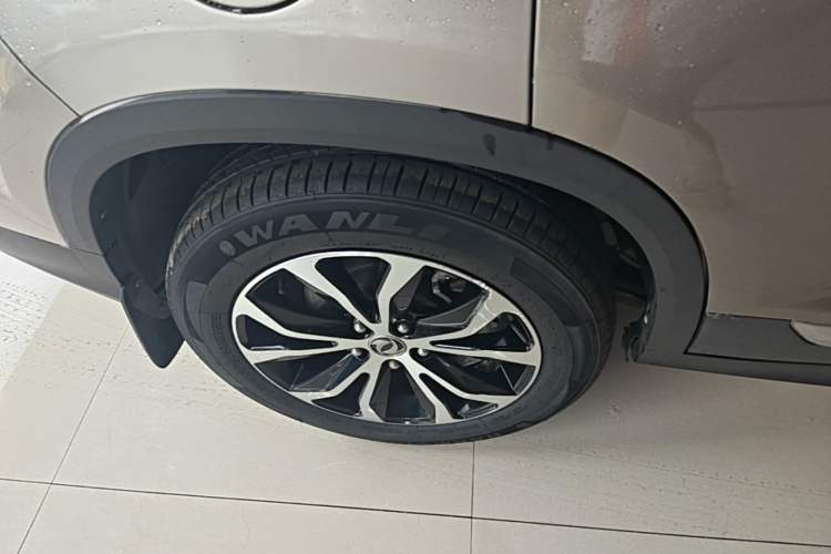 Used FORTHING Joyear X5 2017 1.6L CVT Luxury Model Exterior 5