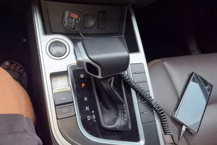 Used FORTHING Joyear X5 2017 Jingxiang Series 1.5T CVT Luxury Model Gear Lever