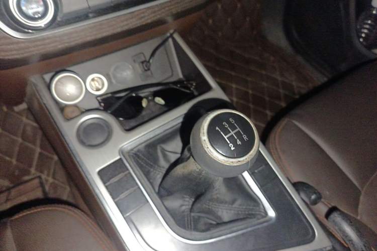 Used FORTHING Joyear X5 2017 1.6L Manual Luxury Model Gear Lever