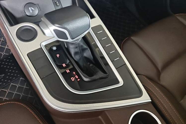 Used FORTHING Joyear X5 2017 1.6L CVT Luxury Model Gear Lever