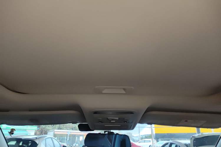 Used FORTHING Joyear X5 2017 Enjoy Series 1.6L CVT Luxury Model Headliner