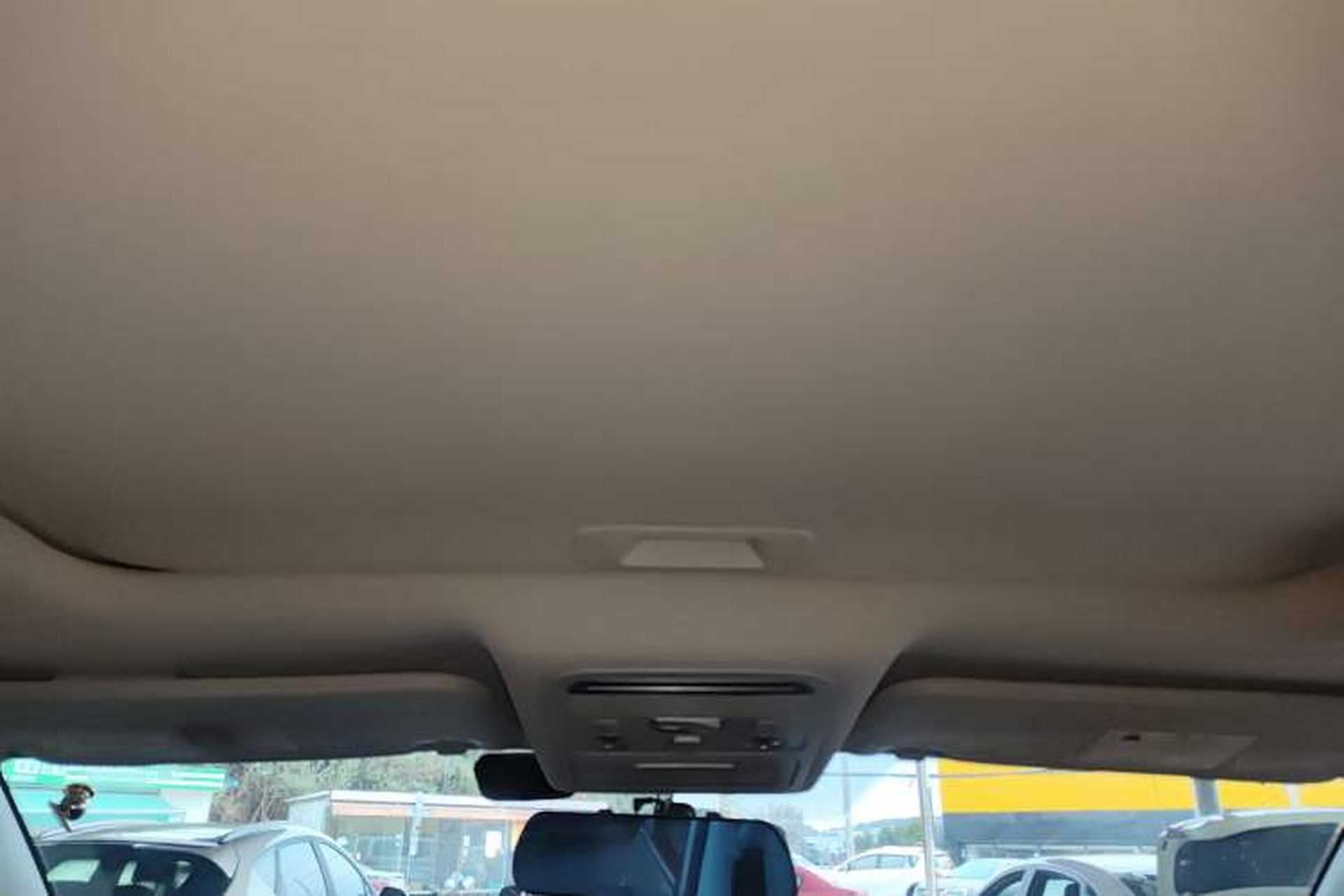 Used FORTHING Joyear X5 2017 Enjoy Series 1.6L CVT Luxury Model Headliner