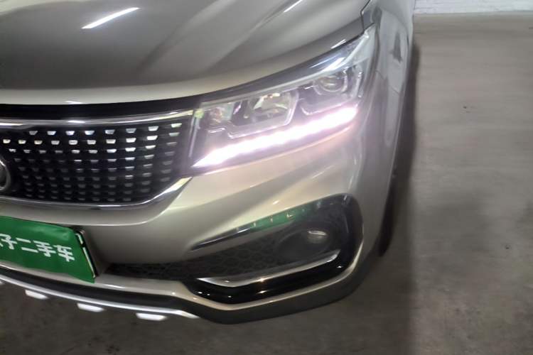 Used FORTHING Joyear X5 2017 1.6L Manual Luxury Model Left Front Headlight