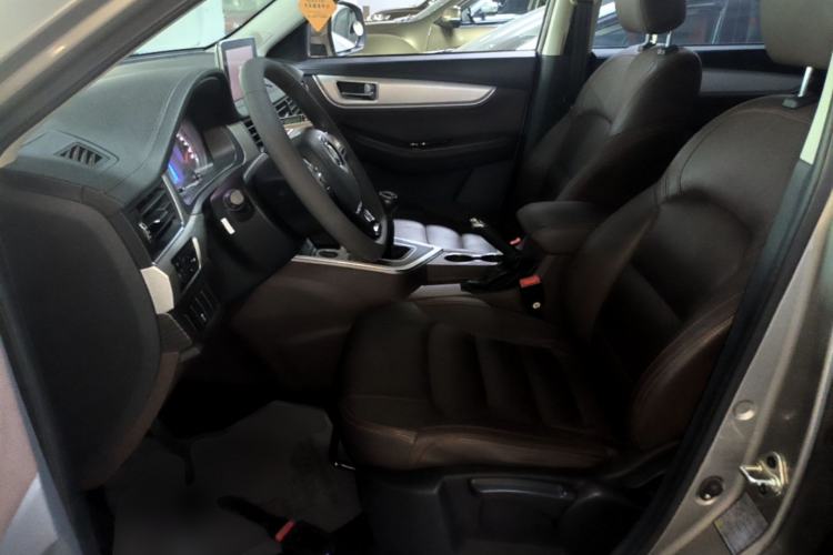 Used FORTHING Joyear X5 2017 1.6L Manual Luxury Model Left Front Seat