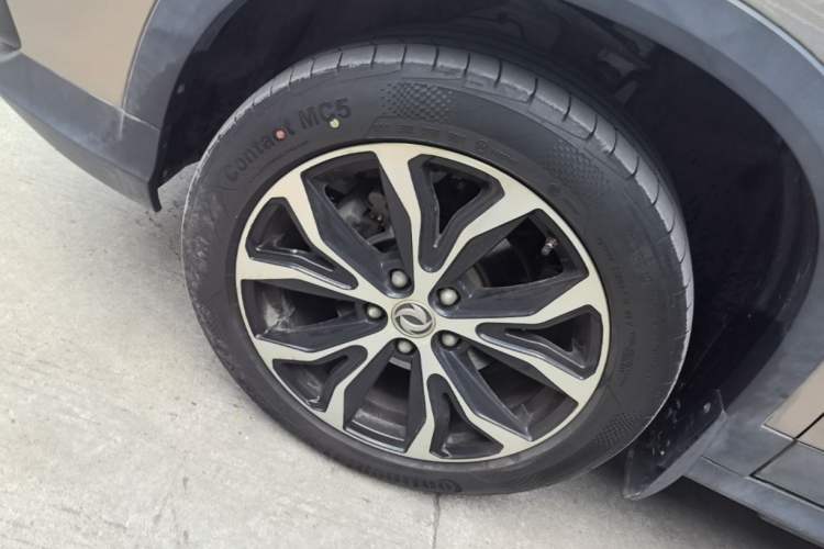 Used FORTHING Joyear X5 2017 Jingxiang Series 1.5T CVT Luxury Model Left Front Wheel Hub