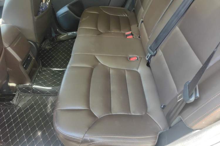 Used FORTHING Joyear X5 2017 Jingxiang Series 1.5T CVT Luxury Model Left Rear Seat