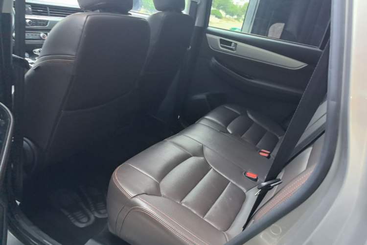 Used FORTHING Joyear X5 2017 Jingxiang Series 1.5T CVT Luxury Model Left Rear Seat