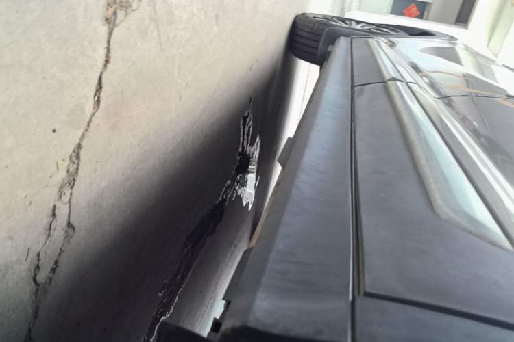 Used FORTHING Joyear X5 2017 Jingxiang Series 1.5T CVT Luxury Model Left Side Sill