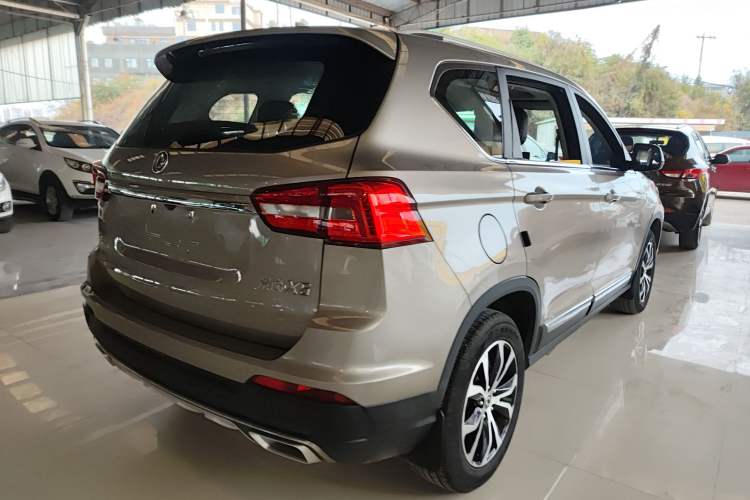 Used FORTHING Joyear X5 2017 Enjoy Series 1.6L CVT Luxury Model Rear Right 45 Deg