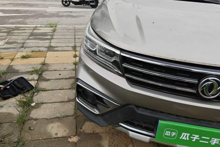 Used FORTHING Joyear X5 2017 Jingxiang Series 1.5T Manual Luxury Model Right Front Headlight
