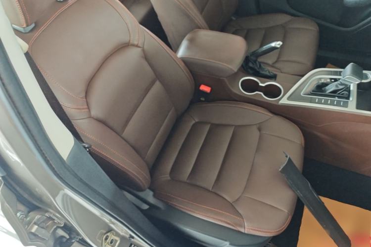 Used FORTHING Joyear X5 2017 1.6L CVT Luxury Model Right Front Seat