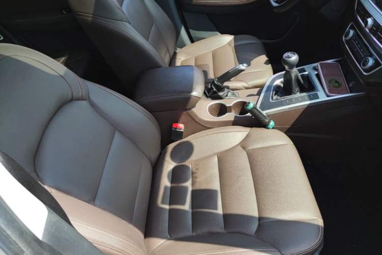 Used FORTHING Joyear X5 2017 Jingxiang Series 1.5T Manual Luxury Model Right Front Seat