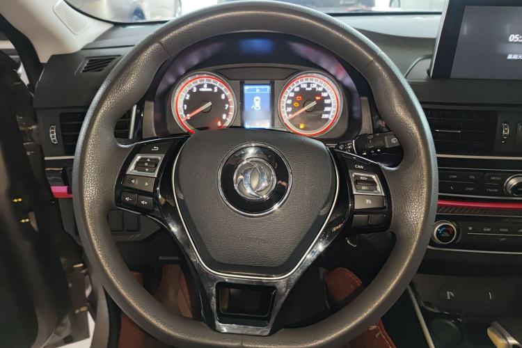 Used FORTHING Joyear X5 2017 Enjoy Series 1.6L CVT Luxury Model Steering Wheel