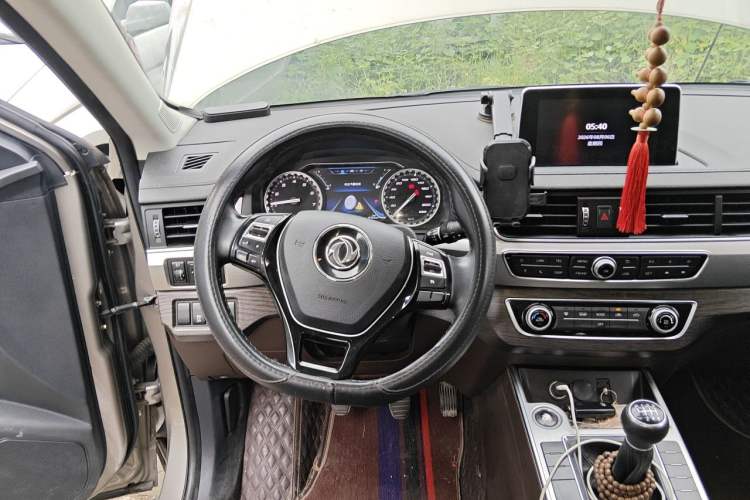 Used FORTHING Joyear X5 2017 Jingxiang Series 1.5T Manual Luxury Model Steering Wheel
