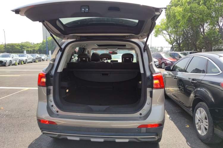 Used FORTHING Joyear X5 2017 Jingxiang Series 1.5T Manual Luxury Model Trunk