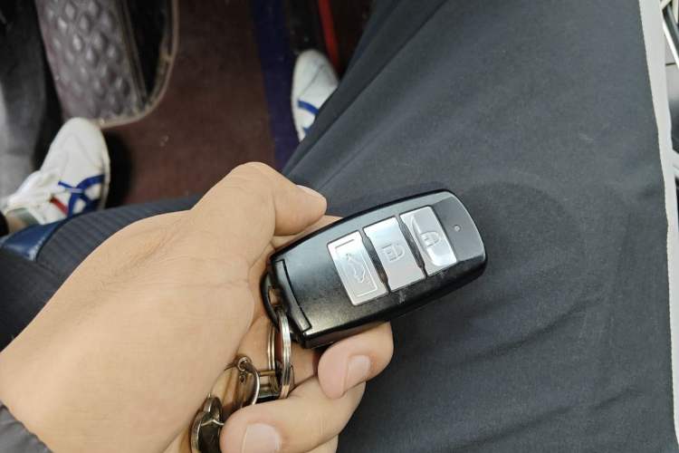 Used FORTHING Joyear X5 2017 Jingxiang Series 1.5T Manual Luxury Model Vehicle Key