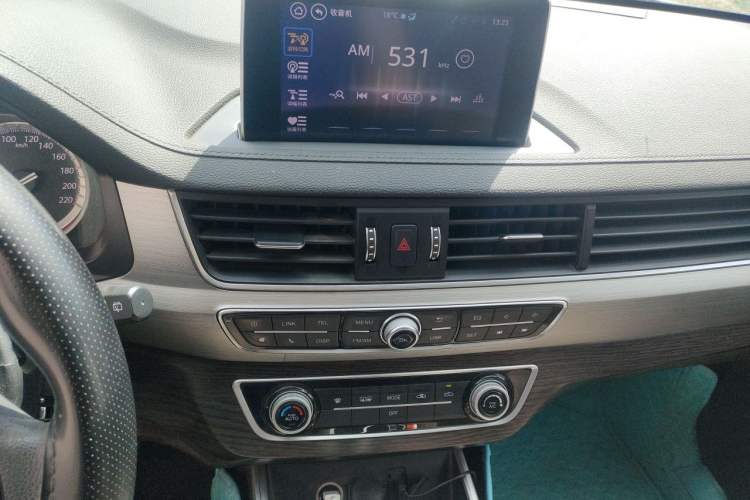 Used FORTHING Joyear X5 2017 1.6L CVT Luxury Model Audio And AC Panel