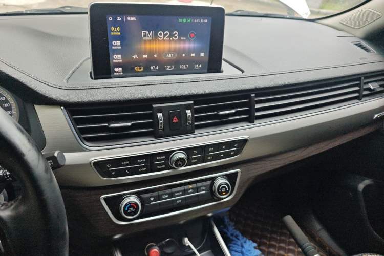 Used FORTHING Joyear X5 2017 1.6L CVT Luxury Model Audio And AC Panel