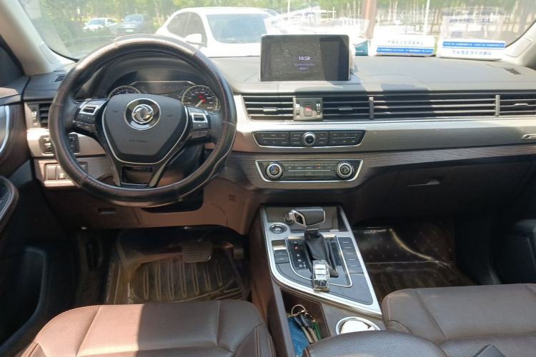 Used FORTHING Joyear X5 2017 Jingxiang Series 1.5T CVT Luxury Model Center Console