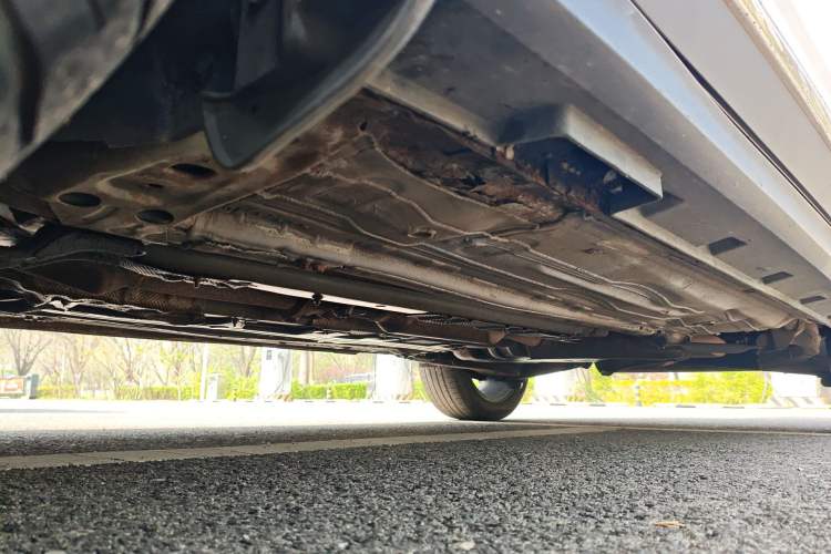 Used FORTHING Joyear X5 2017 Jingxiang Series 1.5T CVT Luxury Model Chassis Front Left