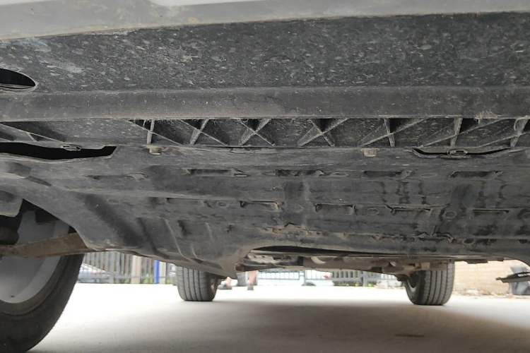 Used FORTHING Joyear X5 2017 Jingxiang Series 1.5T CVT Luxury Model Chassis Front