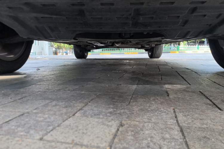 Used FORTHING Joyear X5 2017 Jingxiang Series 1.5T CVT Luxury Model Chassis Front