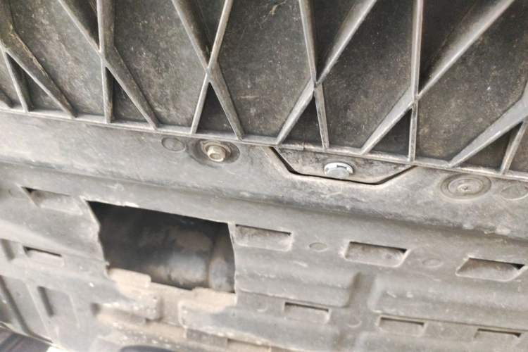 Used FORTHING Joyear X5 2017 Jingxiang Series 1.5T CVT Luxury Model Chassis Front Right