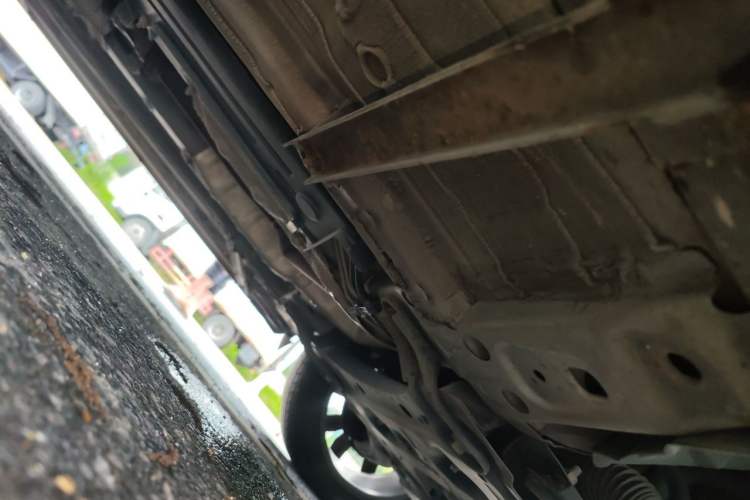 Used FORTHING Joyear X5 2017 Jingxiang Series 1.5T CVT Luxury Model Chassis Front Right