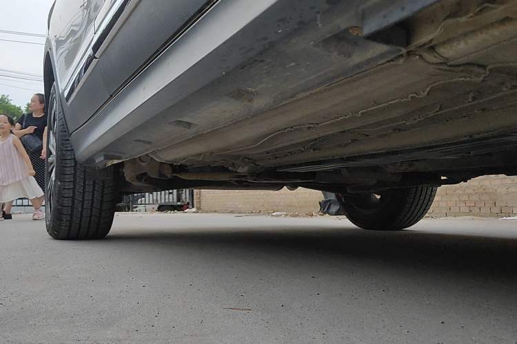 Used FORTHING Joyear X5 2017 Jingxiang Series 1.5T CVT Luxury Model Chassis Front Right