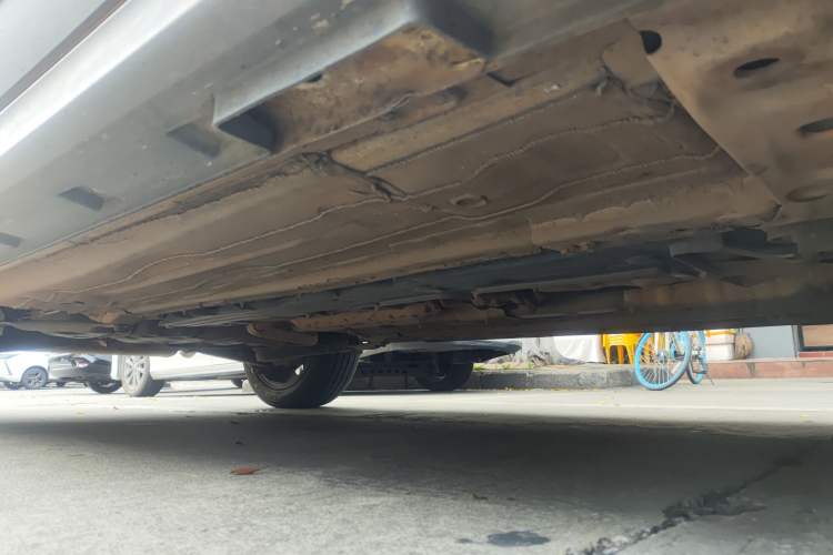 Used FORTHING Joyear X5 2017 Jingxiang Series 1.5T CVT Smart Connectivity Model Chassis Front Right