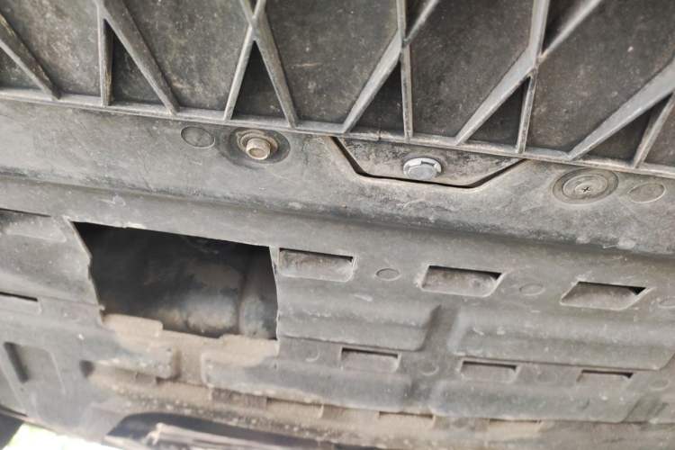 Used FORTHING Joyear X5 2017 Jingxiang Series 1.5T CVT Luxury Model Chassis Rear Left