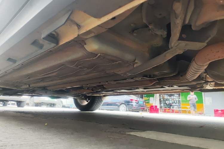Used FORTHING Joyear X5 2017 Jingxiang Series 1.5T CVT Smart Connectivity Model Chassis Rear Left