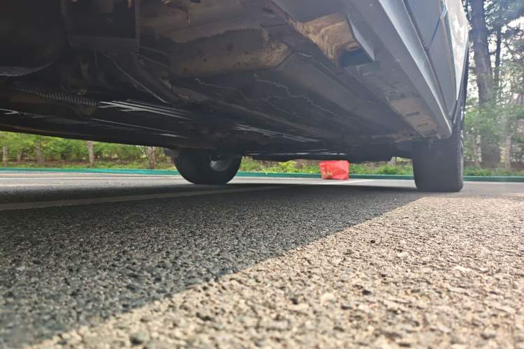 Used FORTHING Joyear X5 2017 Jingxiang Series 1.5T CVT Luxury Model Chassis Rear Right