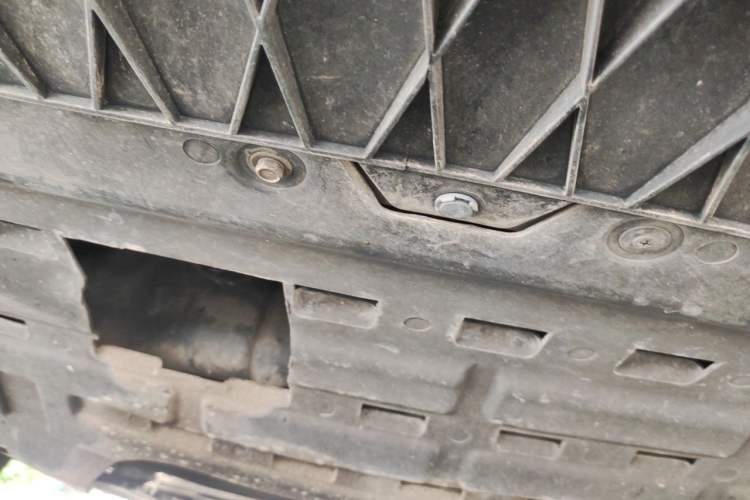 Used FORTHING Joyear X5 2017 Jingxiang Series 1.5T CVT Luxury Model Chassis Rear Right