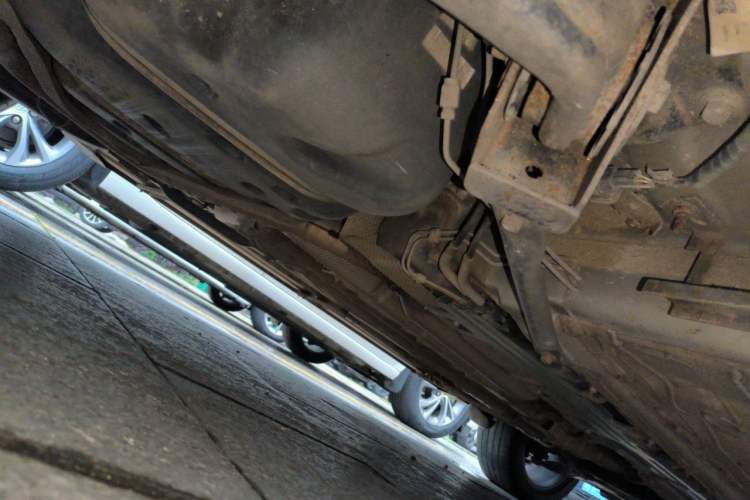 Used FORTHING Joyear X5 2017 Jingxiang Series 1.5T CVT Luxury Model Chassis Rear Right