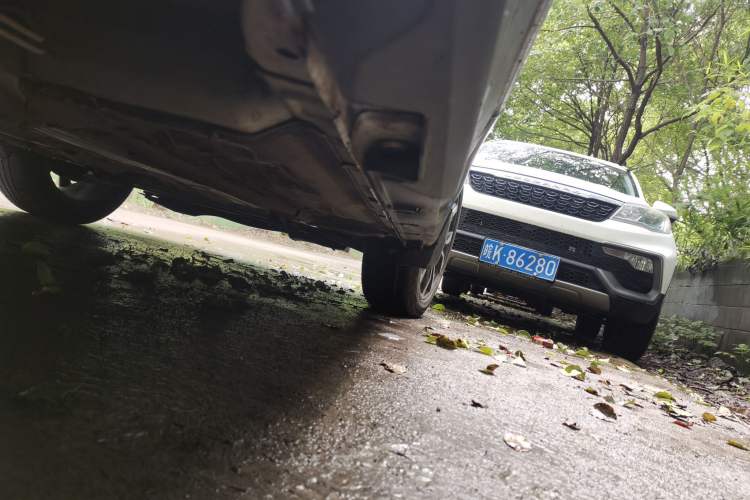 Used FORTHING Joyear X5 2017 Jingxiang Series 1.5T CVT Luxury Model Chassis Rear Right