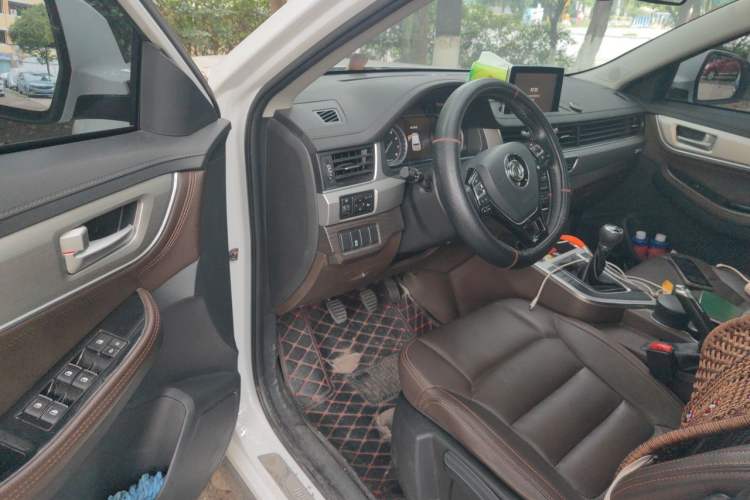 Used FORTHING Joyear X5 2017 Jingxiang Series 1.5T Manual Luxury Model Driver Seat
