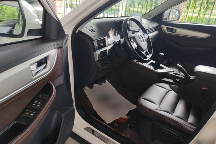 Used FORTHING Joyear X5 2017 Jingxiang Series 1.5T Manual Luxury Model Driver Seat