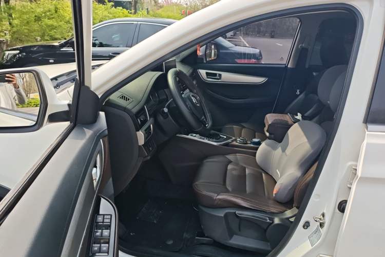 Used FORTHING Joyear X5 2017 Jingxiang Series 1.5T CVT Luxury Model Driver Seat