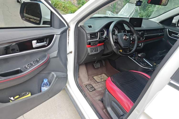 Used FORTHING Joyear X5 2017 Enjoy Series 1.6L CVT Luxury Model Driver Seat