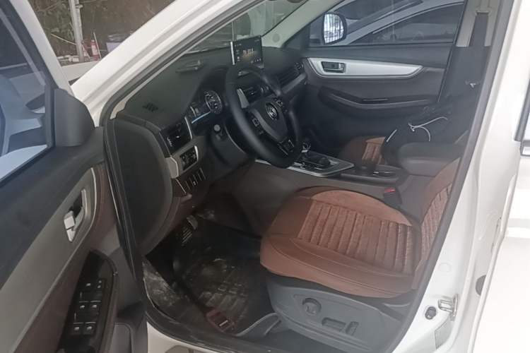 Used FORTHING Joyear X5 2017 Jingxiang Series 1.5T CVT Smart Connectivity Model Driver Seat