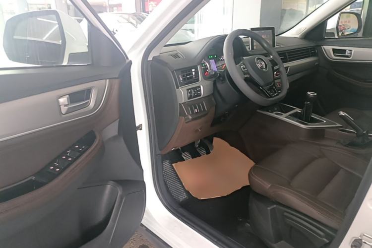 Used FORTHING Joyear X5 2017 1.6L Manual Luxury Model Driver Seat