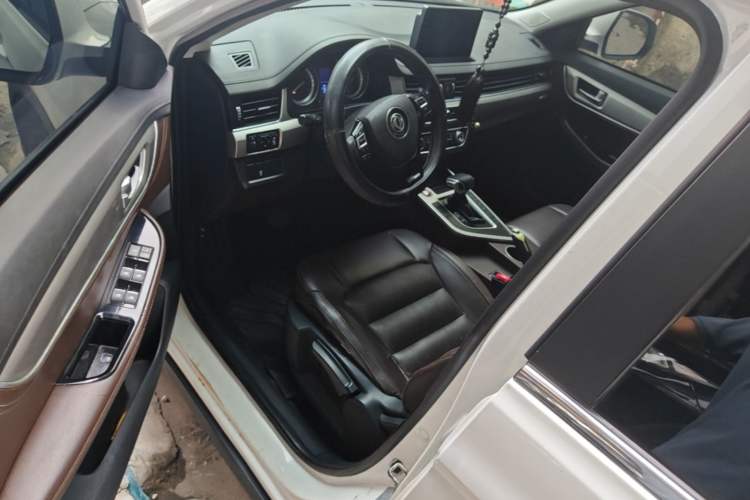 Used FORTHING Joyear X5 2017 1.6L CVT Luxury Model Driver Seat