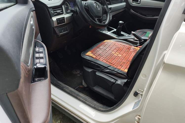 Used FORTHING Joyear X5 2017 1.6L Manual Luxury Model Driver Seat