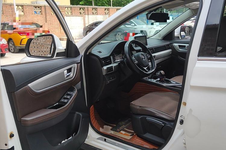 Used FORTHING Joyear X5 2017 Jingxiang Series 1.5T CVT Luxury Model Driver Seat