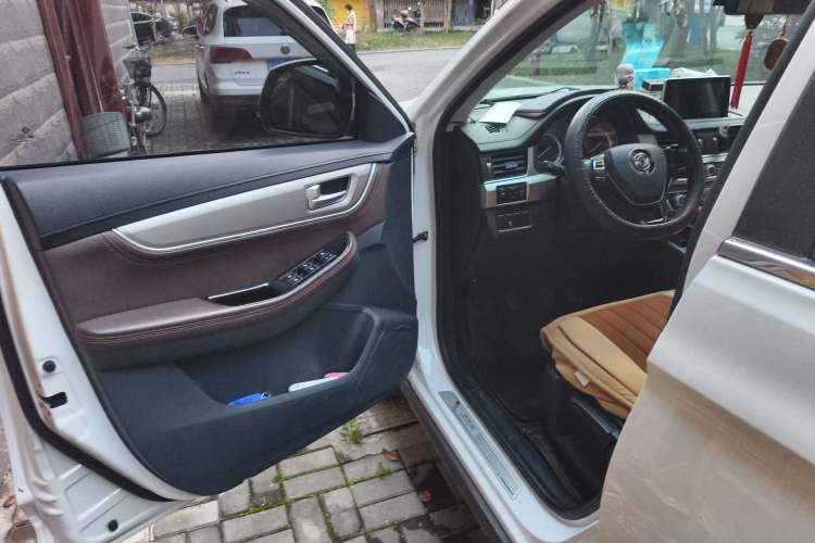 Used FORTHING Joyear X5 2017 1.6L Manual Luxury Model Driver Seat